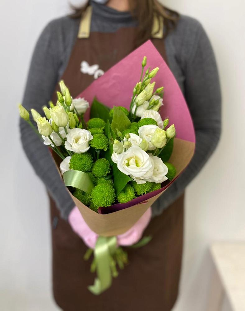 Букет цветов из: Хризантемы и Лизиантусы в Аргуне