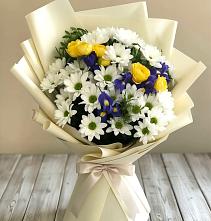 Букет цветов из:  Ирисы, Хризантемы и Розы #REPLACE_PRED# Аргуне