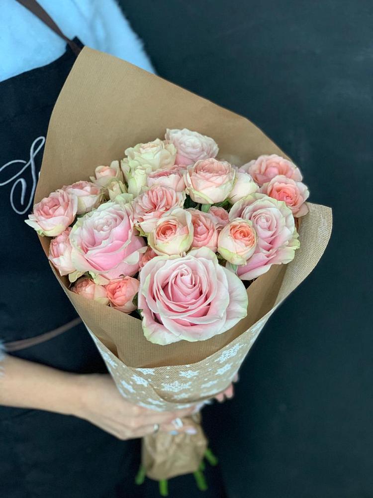 Букет цветов из: Хризантемы и Розы в Аргуне