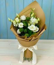 Букет цветов из:  Хризантемы и Лизиантусы в Аргуне